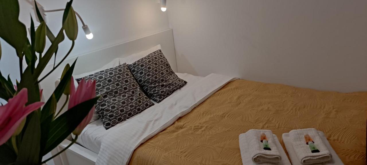 Be My Guest- Fontany Luxury Apartment Metro Wi-Fi Free Parking Zone Warsaw Ngoại thất bức ảnh